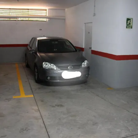 Lejlighed With A Serene Ocean And Mountain View *